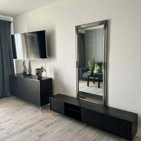 Lotnisko 24H Airport Baranowo (Gmina Tarnowo Podgorne)